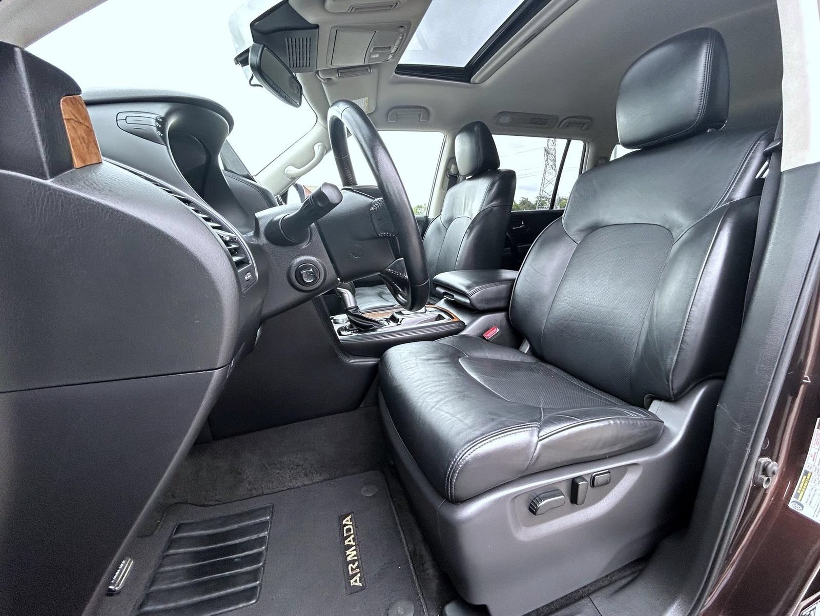Used 2021 Nissan Armada SL w/ Captain's Chairs Package AWD/4WD image 10
