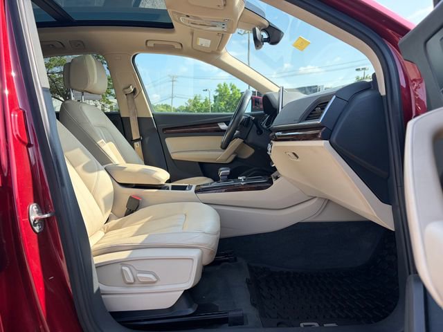 Used 2018 Audi Q5 2.0T Premium Plus AWD/4WD image 19