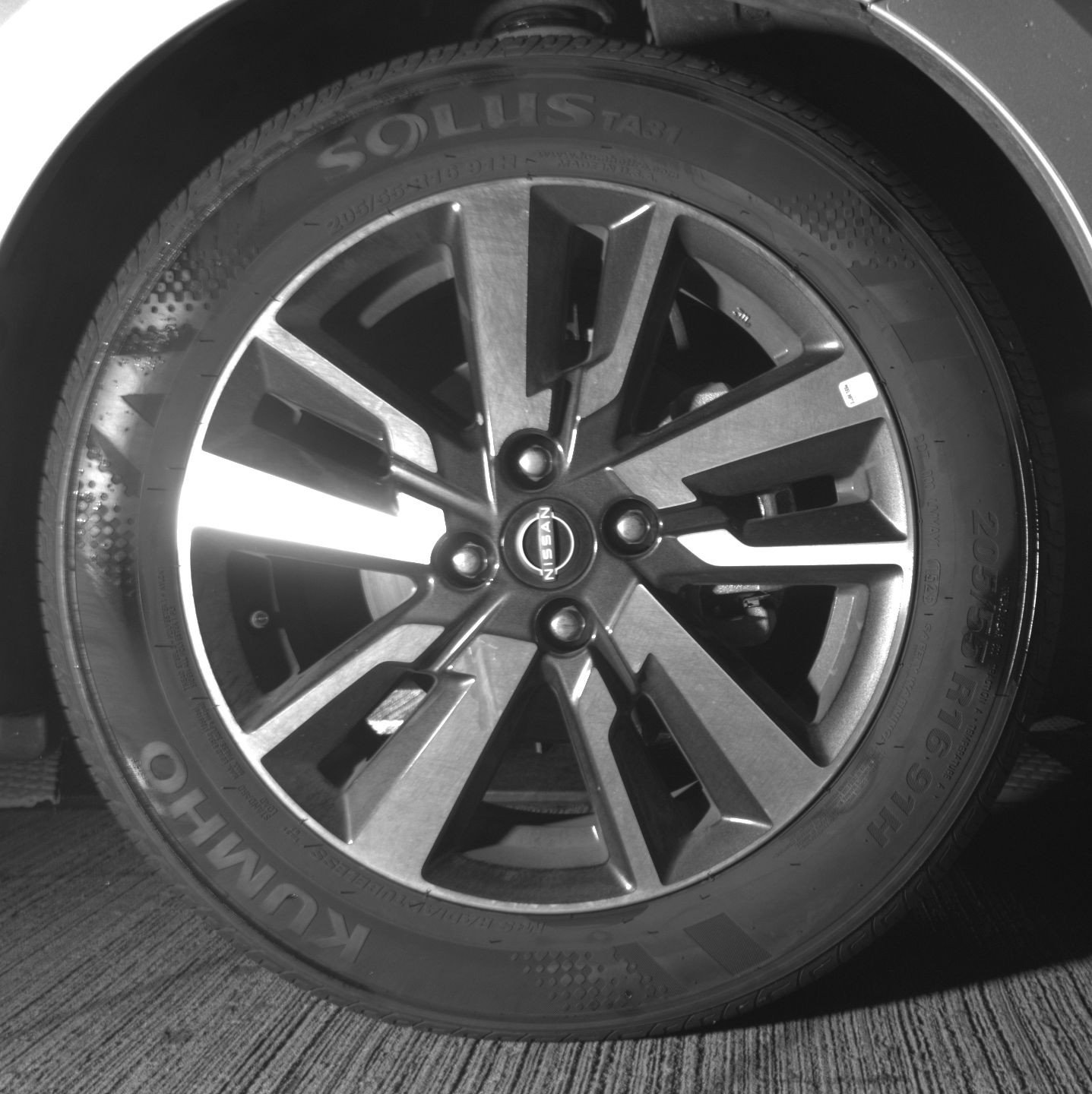 Used 2025 Nissan Versa SV image 13