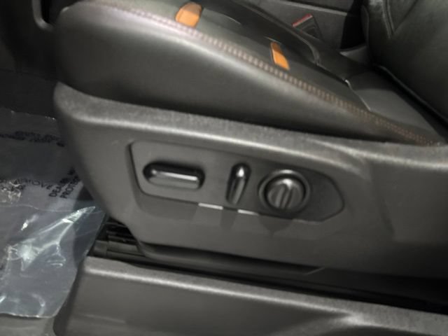 Used 2020 GMC Sierra 2500 AT4 w/ AT4 Premium Package AWD/4WD image 22