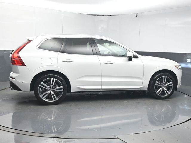Used 2019 Volvo XC60 T5 Momentum w/ Premium Package image 8