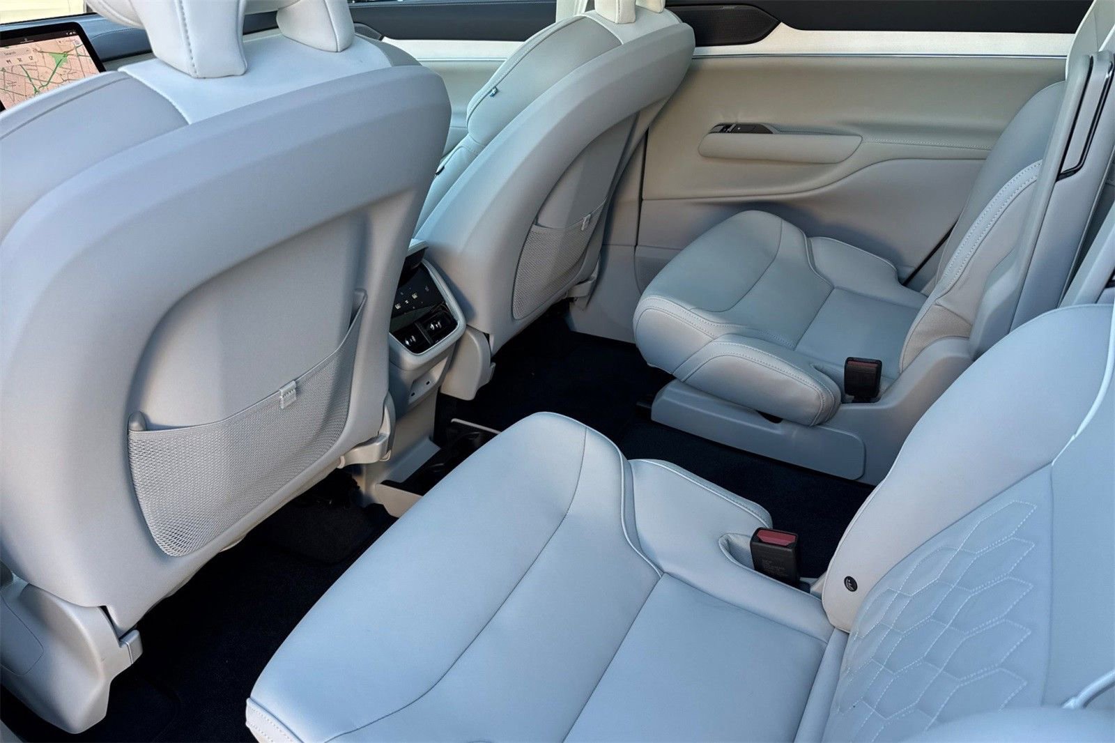 New 2025 Volvo EX90 Plus image 4