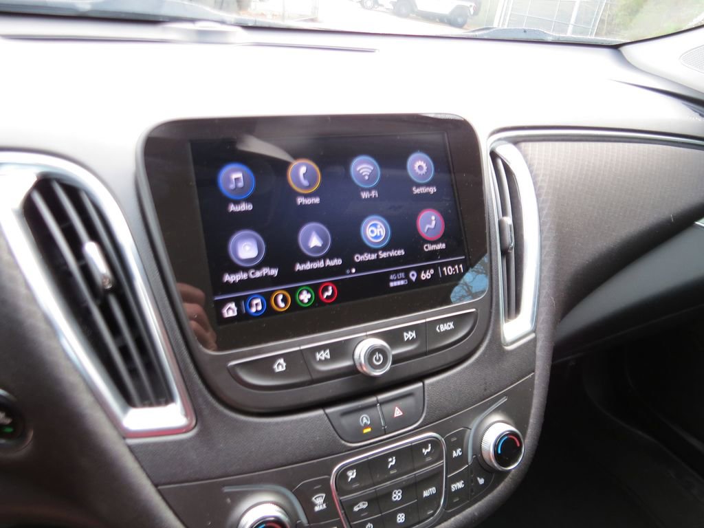 Certified 2021 Chevrolet Malibu LT image 24