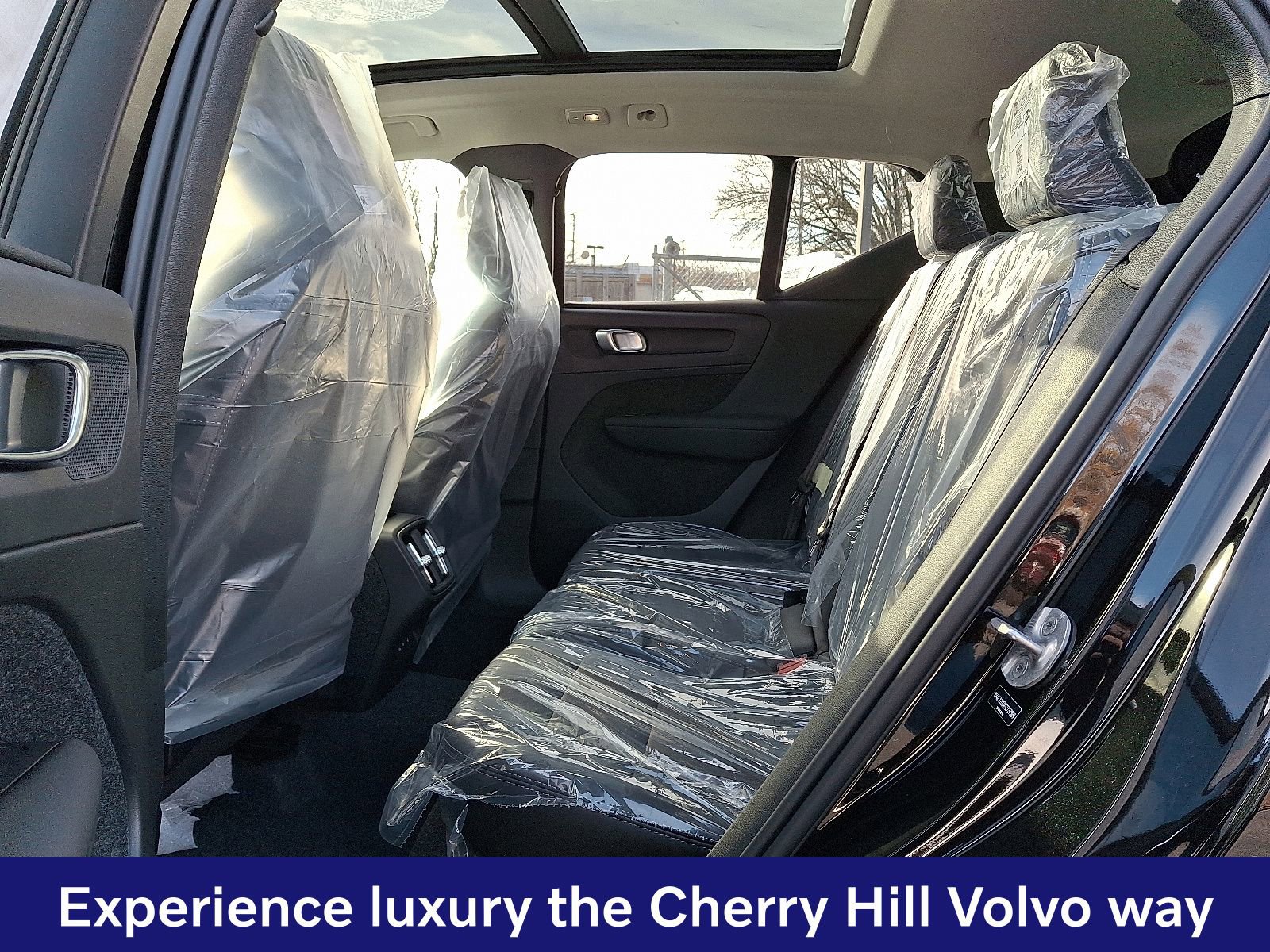 New 2026 Volvo XC40 B5 Plus w/ Protection Package Premier AWD/4WD image 7
