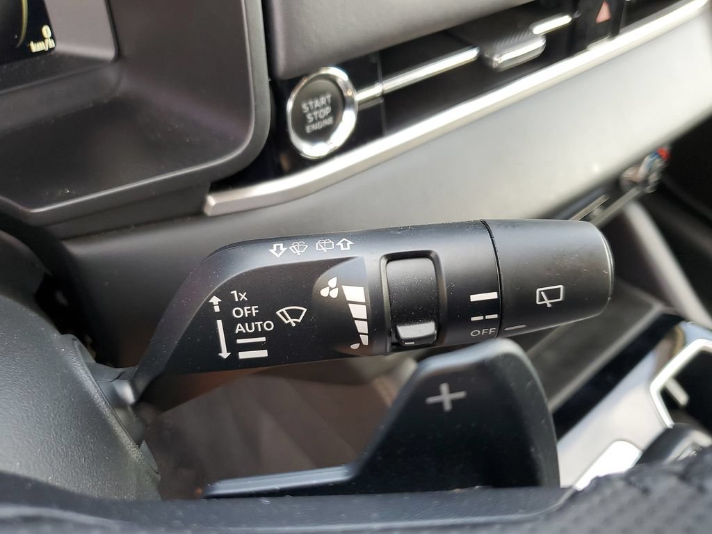 Used 2025 Mitsubishi Outlander SE FWD image 24