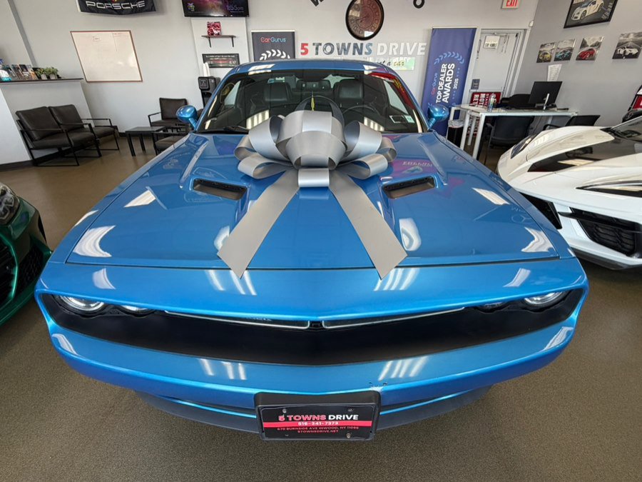 Used 2015 Dodge Challenger SXT Plus w/ Sound Group II RWD image 14