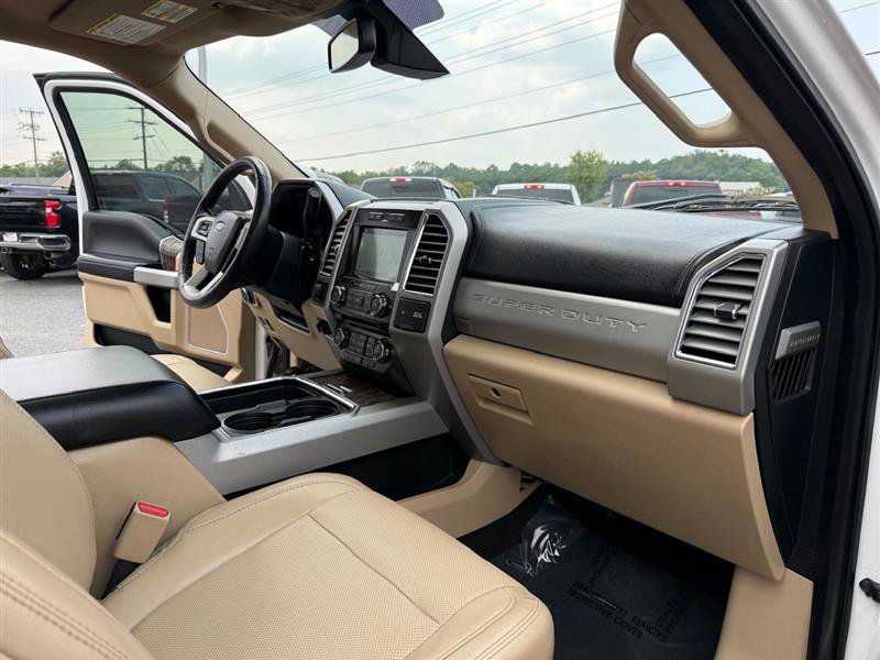 Used 2017 Ford F250 Lariat w/ Lariat Ultimate Package AWD/4WD image 15