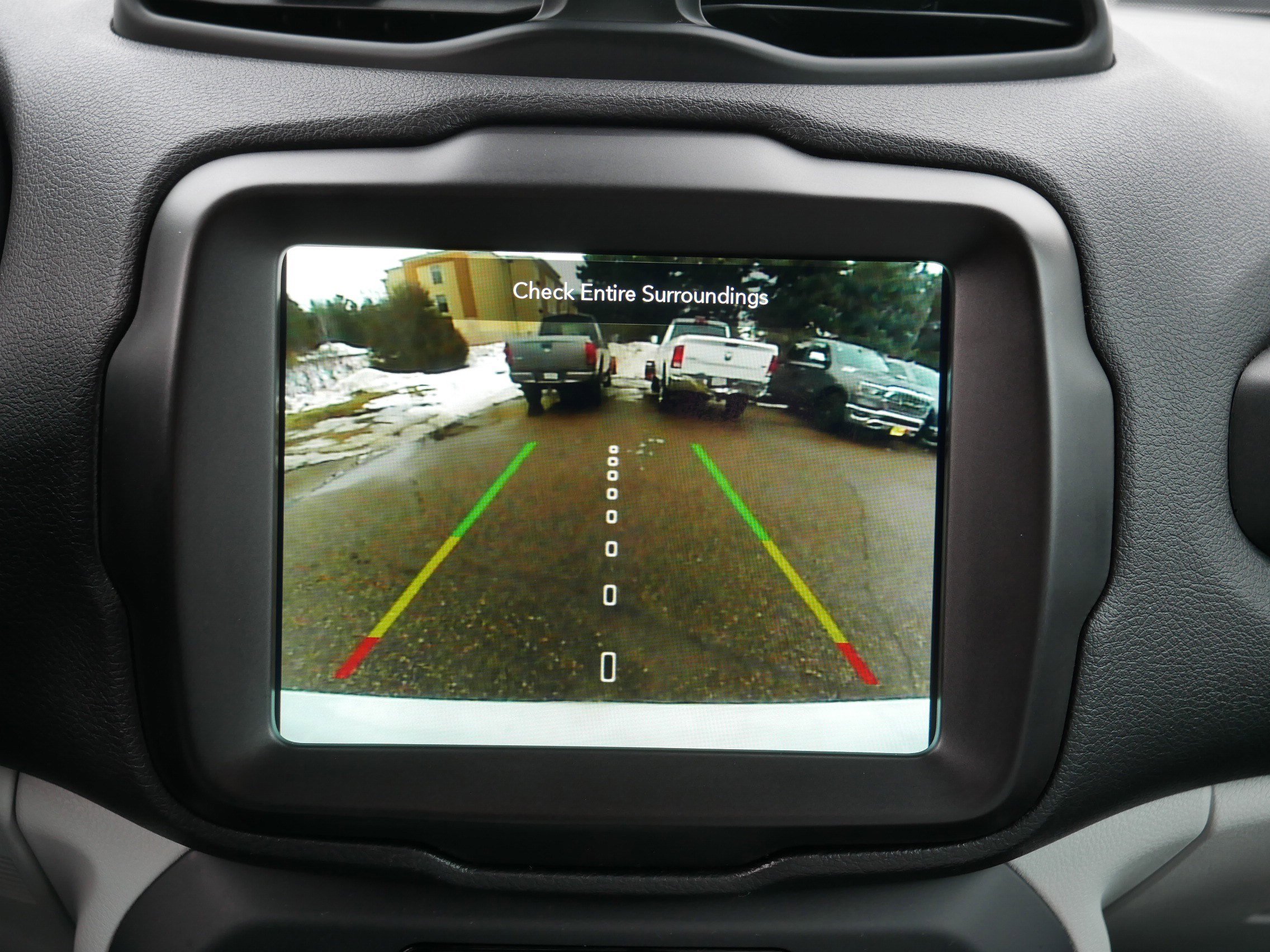 Certified 2022 Jeep Renegade Latitude w/ Convenience Group image 27