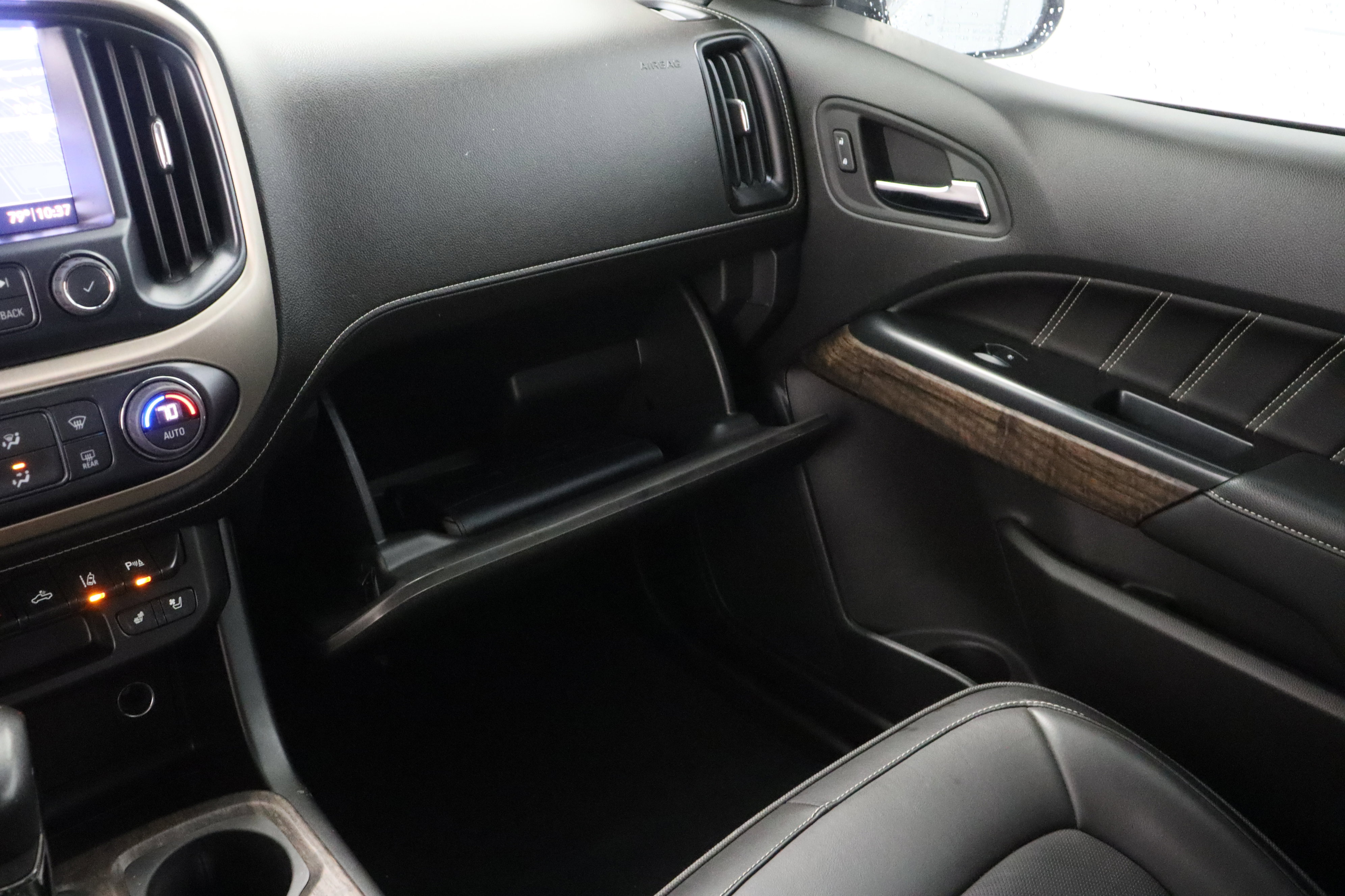 Used 2022 GMC Canyon Denali RWD image 23