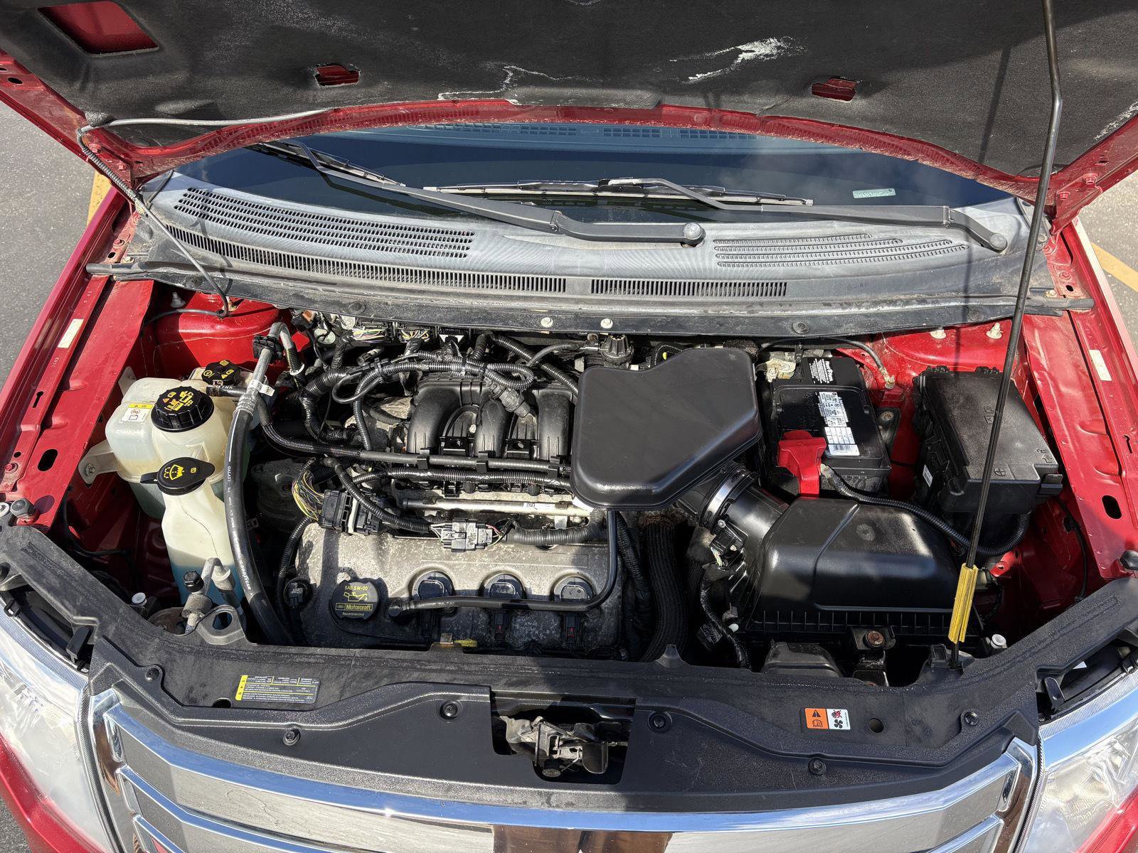 Used 2010 Ford Edge SE image 24