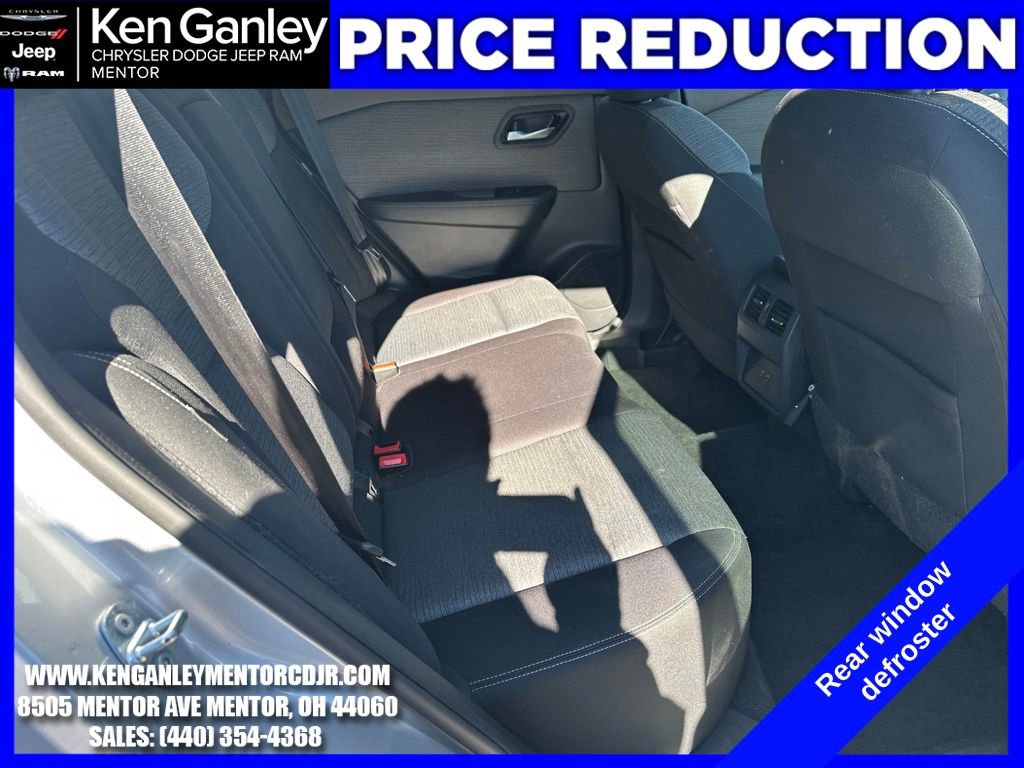 Used 2021 Nissan Rogue SV image 22