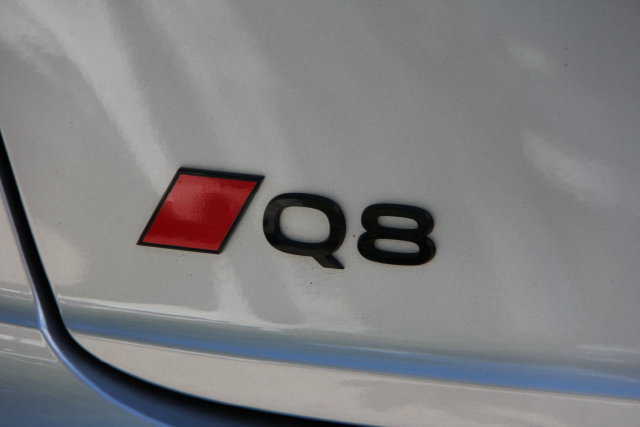 Used 2024 Audi Q8 Premium Plus AWD/4WD image 8