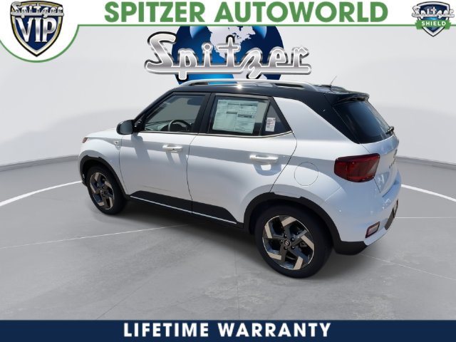 New 2026 Hyundai Venue SEL FWD image 10