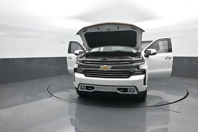Used 2020 Chevrolet Silverado 1500 High Country w/ Technology Package AWD/4WD image 46