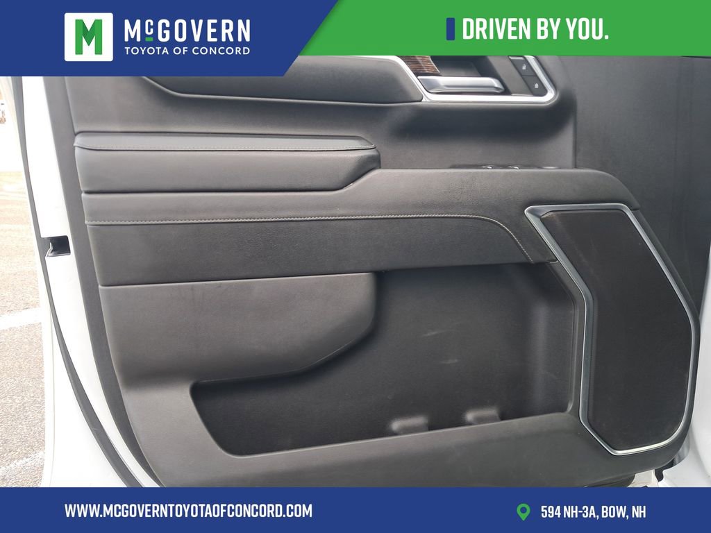 Used 2024 GMC Sierra 3500 SLE w/ SLE Value Package image 9