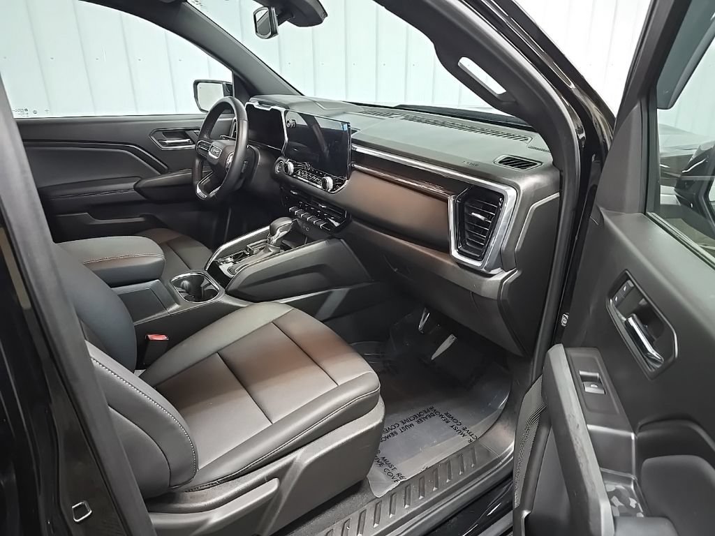 Used 2024 GMC Canyon Elevation w/ Elevation Premium Package RWD image 15
