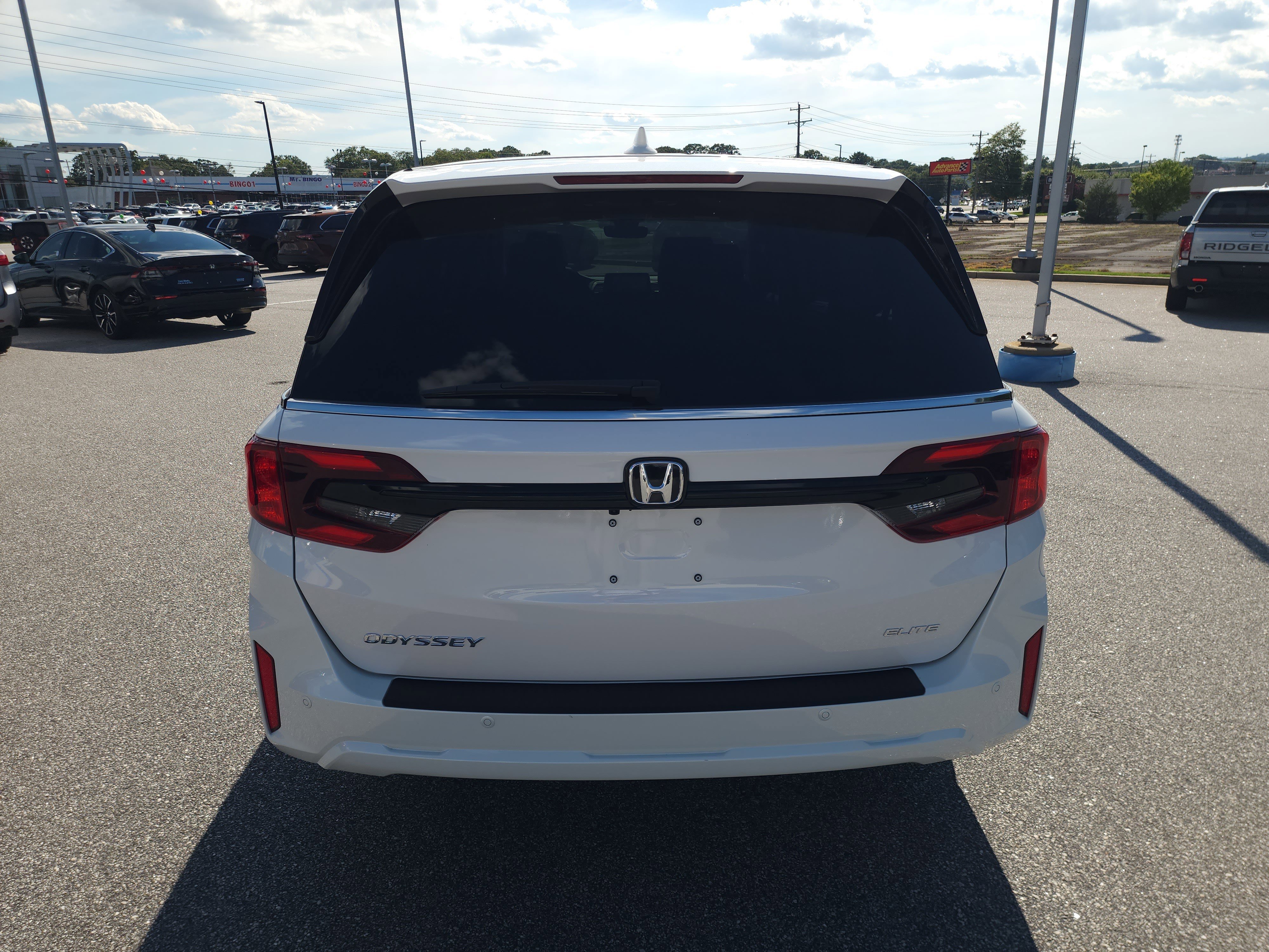 Used 2025 Honda Odyssey Elite image 5