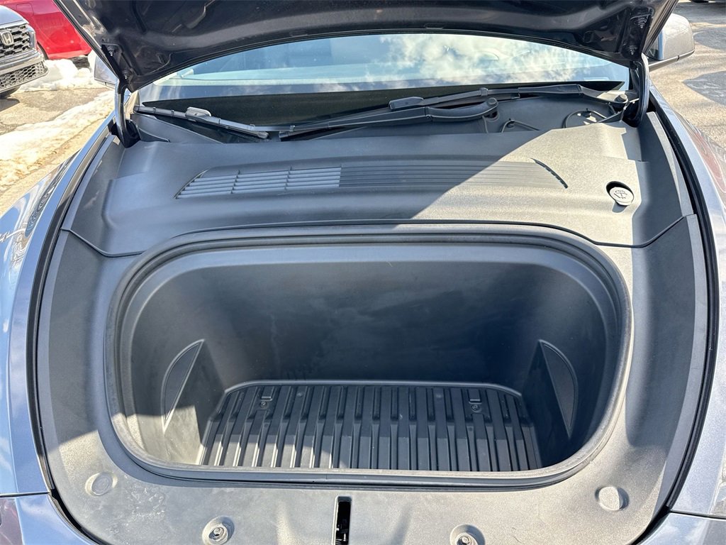 Used 2021 Tesla Model Y Long Range image 18