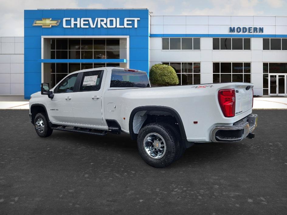 New 2026 Chevrolet Silverado 3500 LT AWD/4WD image 3