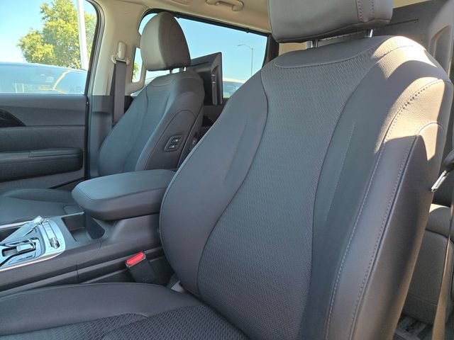 New 2025 Kia Carnival SX Prestige FWD image 11