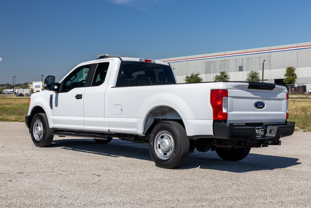 Used 2017 Ford F250 XL w/ Power Equipment Group RWD image 5