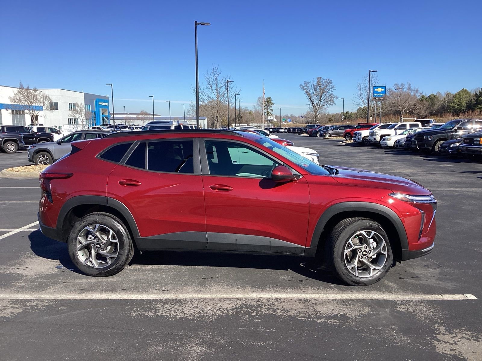 Used 2025 Chevrolet Trax LT image 5