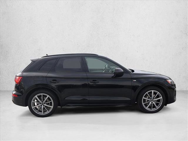 Used 2023 Audi Q5 e Prestige w/ Prestige Package image 4