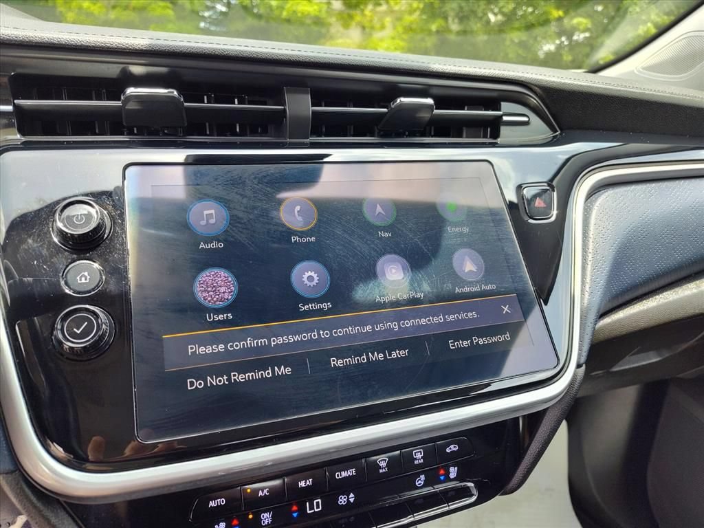 Used 2022 Chevrolet Bolt EUV Premier w/ Sun & Sound Package FWD image 17