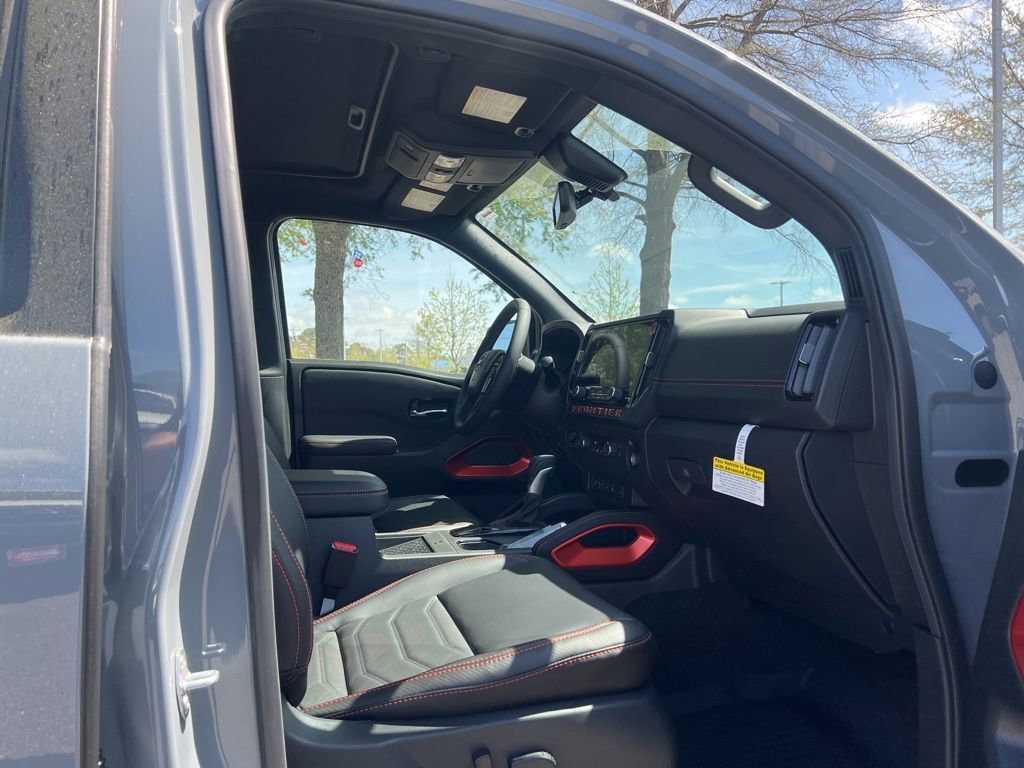 New 2025 Nissan Frontier PRO-4X w/ Pro Premium Package image 17