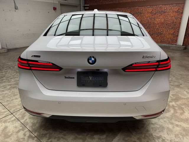 Used 2026 BMW 530i xDrive AWD/4WD image 4