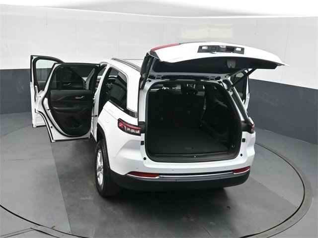 New 2025 Jeep Grand Cherokee Laredo image 51