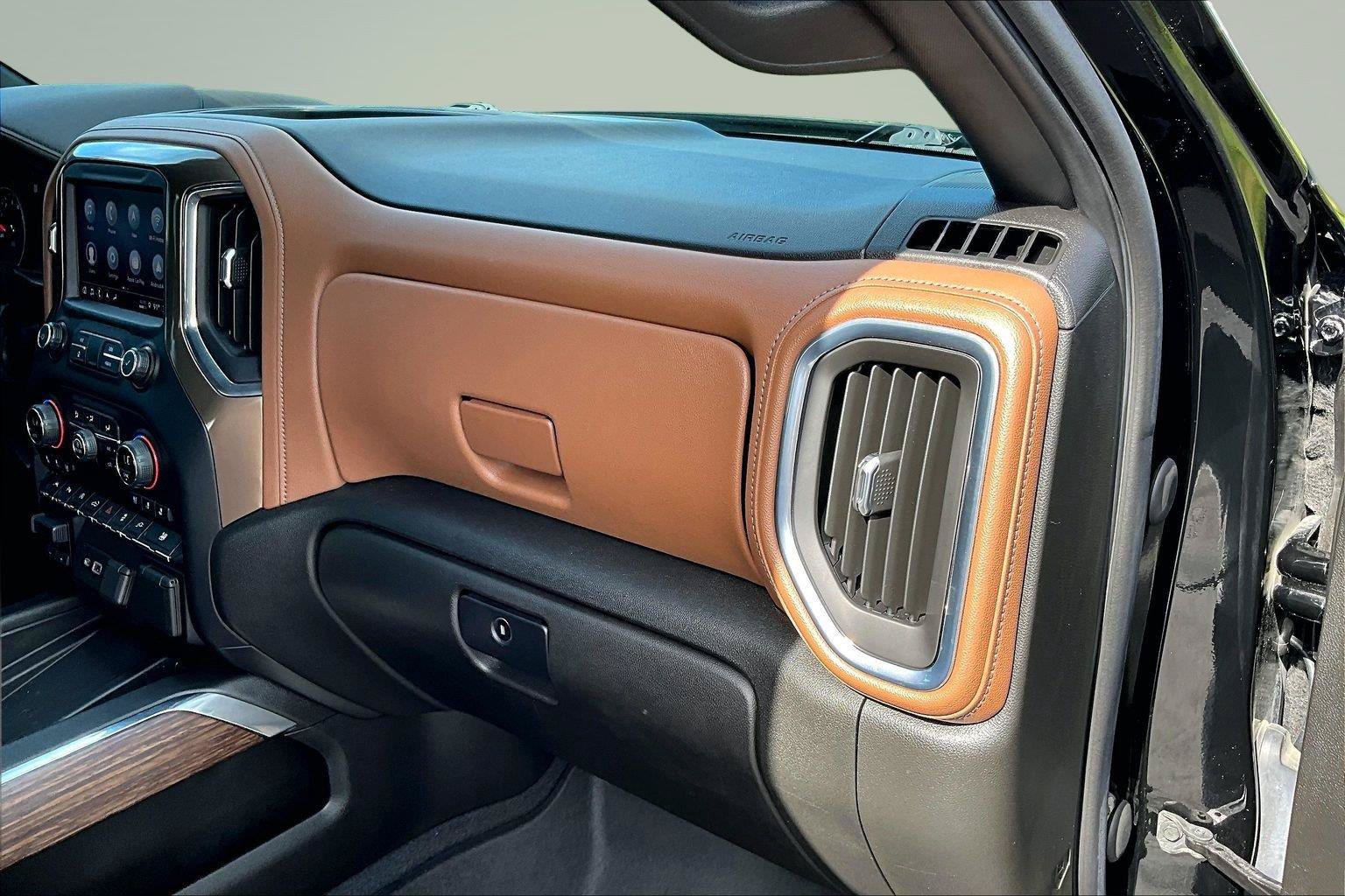 Used 2021 Chevrolet Silverado 1500 High Country AWD/4WD image 18