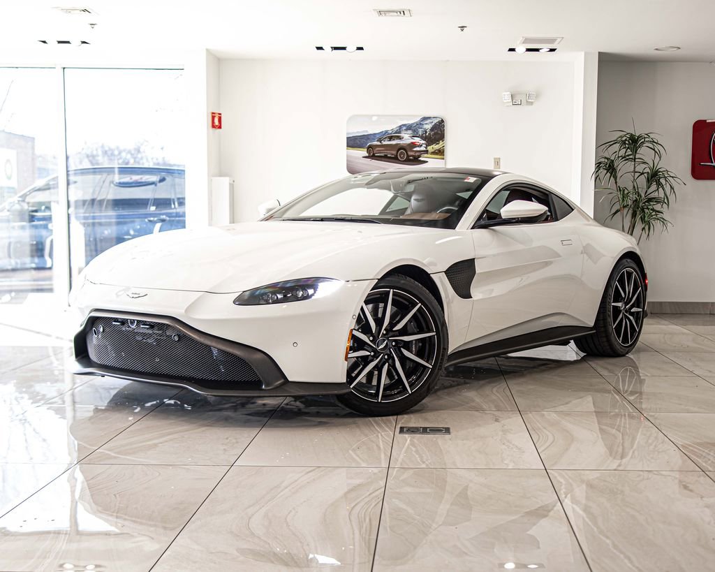 Used 2019 Aston Martin V8 Vantage Coupe image 1