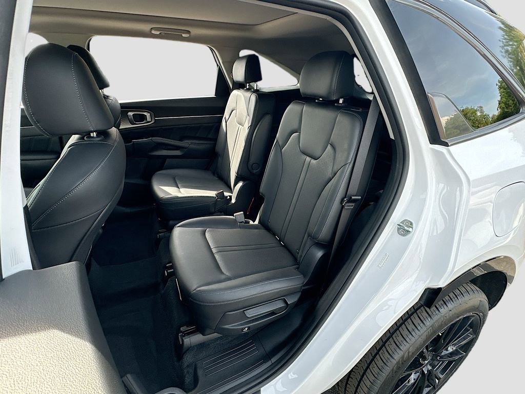 Certified 2023 Kia Sorento SX AWD/4WD image 25