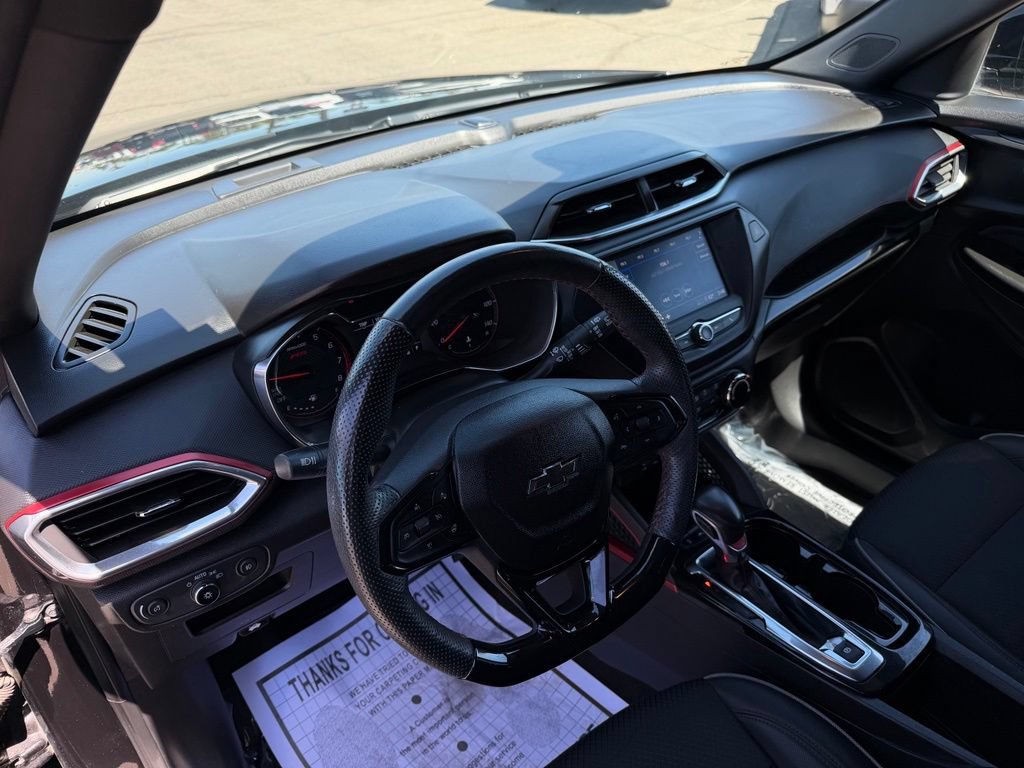Used 2023 Chevrolet TrailBlazer RS FWD image 17