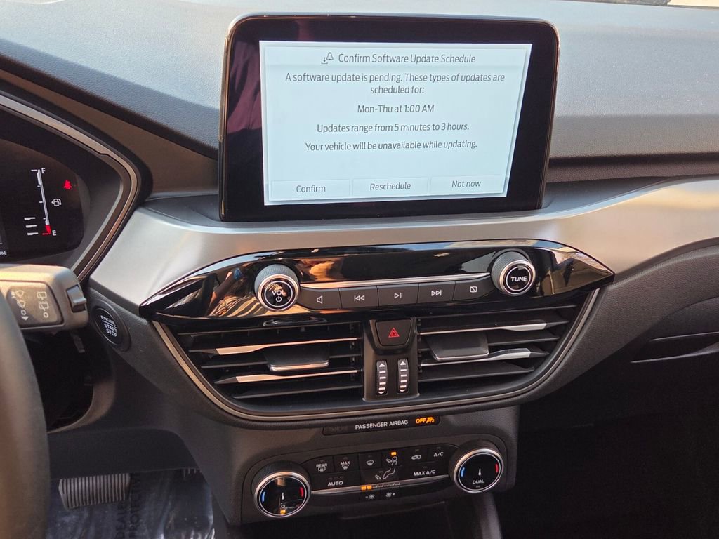 Used 2024 Ford Escape Active image 17