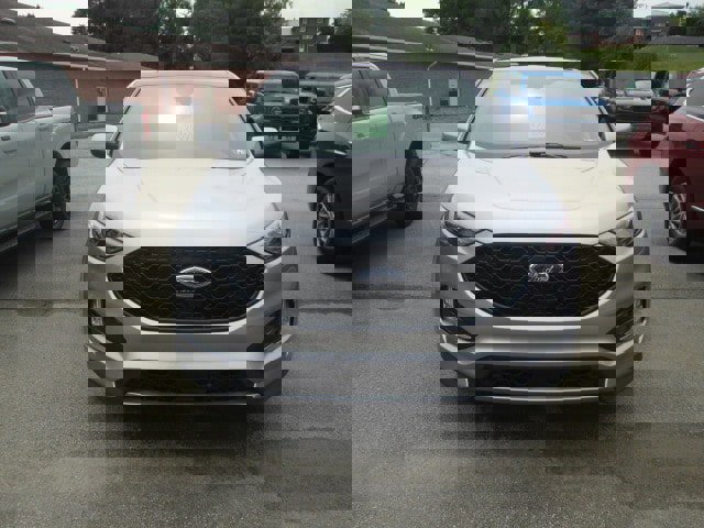 Used 2024 Ford Edge ST-Line image 2