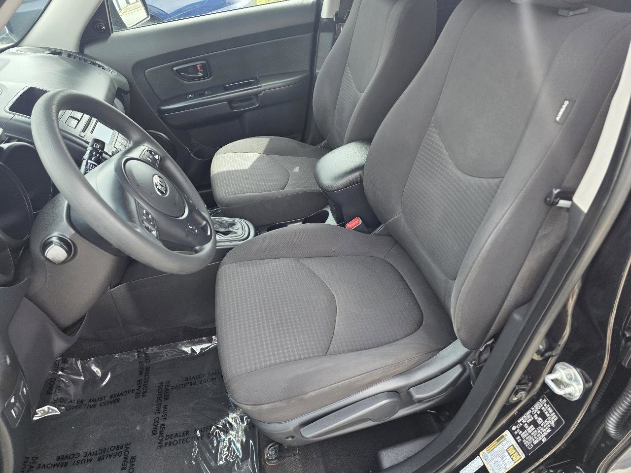 Used 2013 Kia Soul FWD image 6