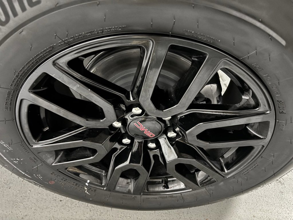 New 2026 GMC Sierra 1500 Elevation image 8