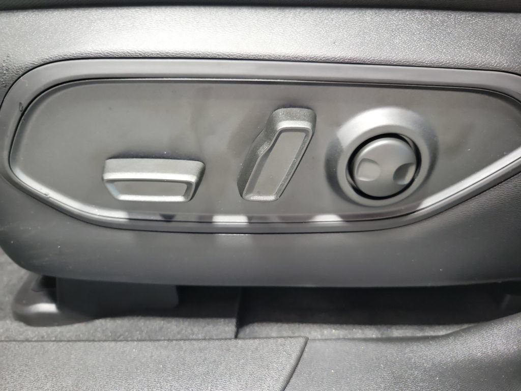 New 2026 Jeep Cherokee Limited AWD/4WD image 11