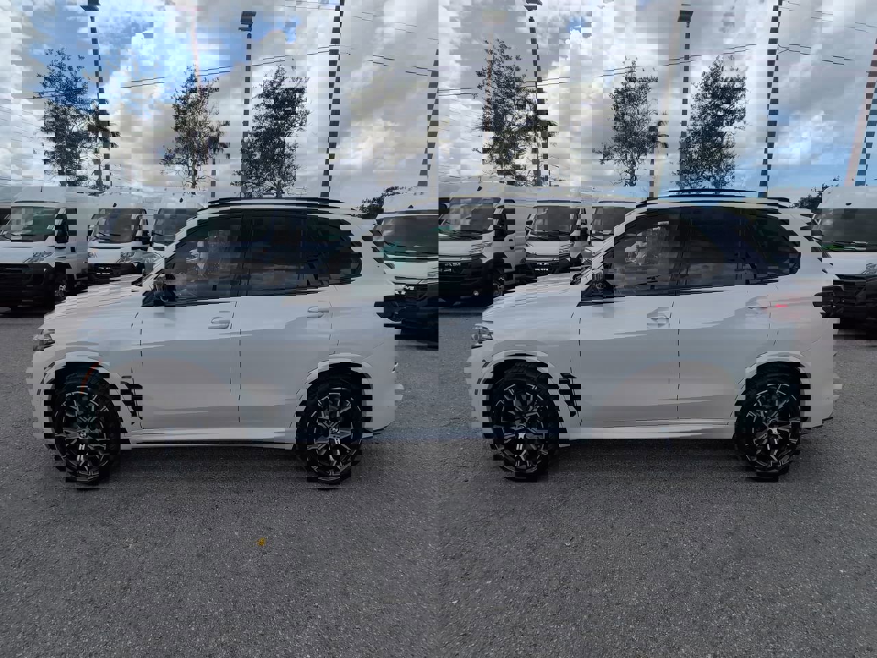 Used 2026 BMW X5 M60i image 8