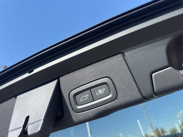 New 2026 Volvo XC60 B5 Plus w/ Protection Package Premier image 8