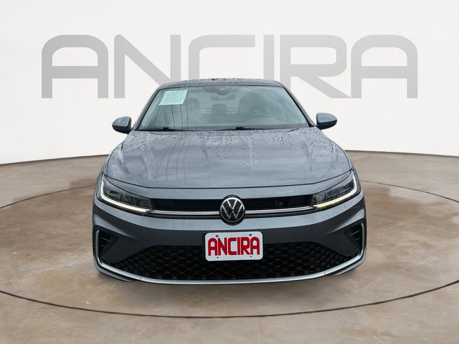 Used 2025 Volkswagen Jetta SE FWD image 2