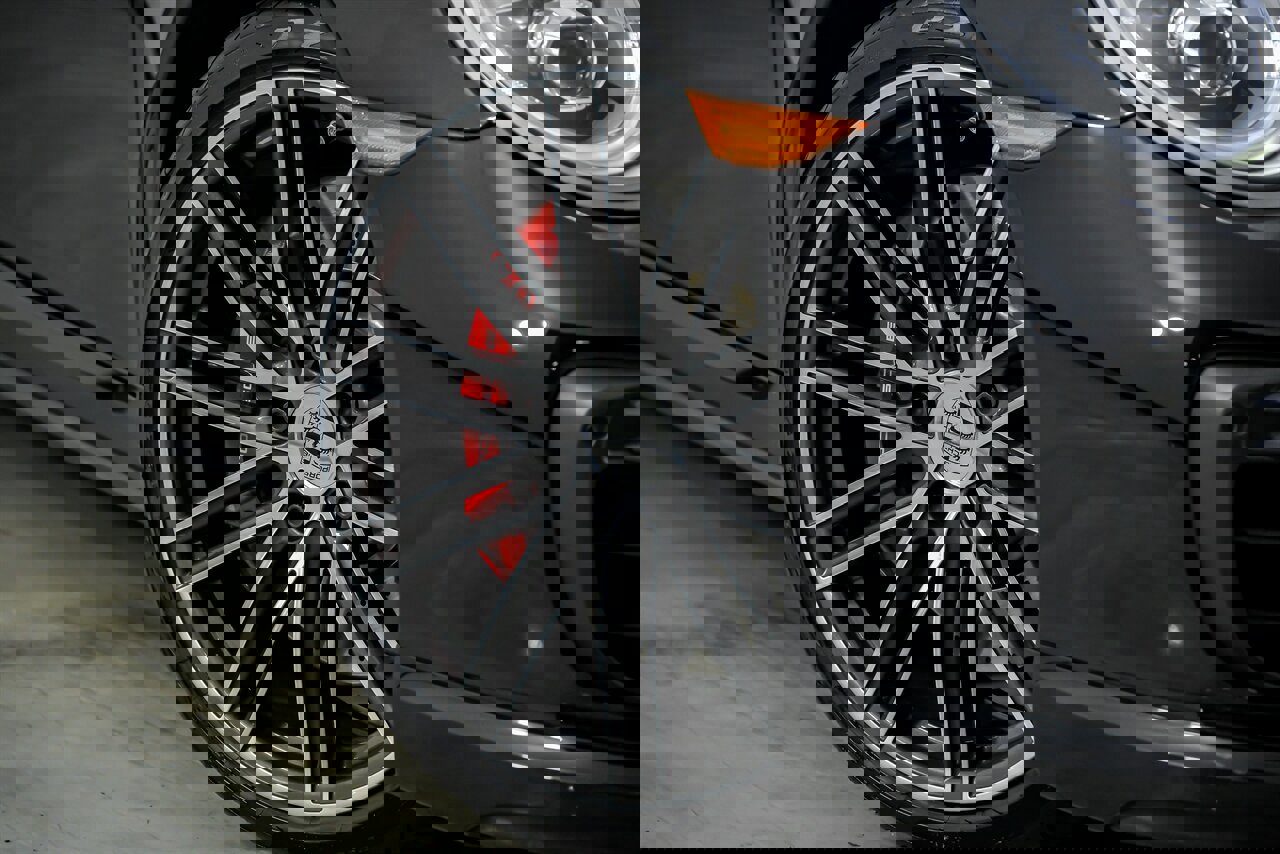 Used 2017 Porsche 911 Turbo image 4