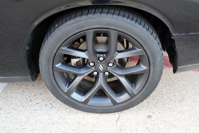 Used 2022 Dodge Challenger R/T RWD image 10