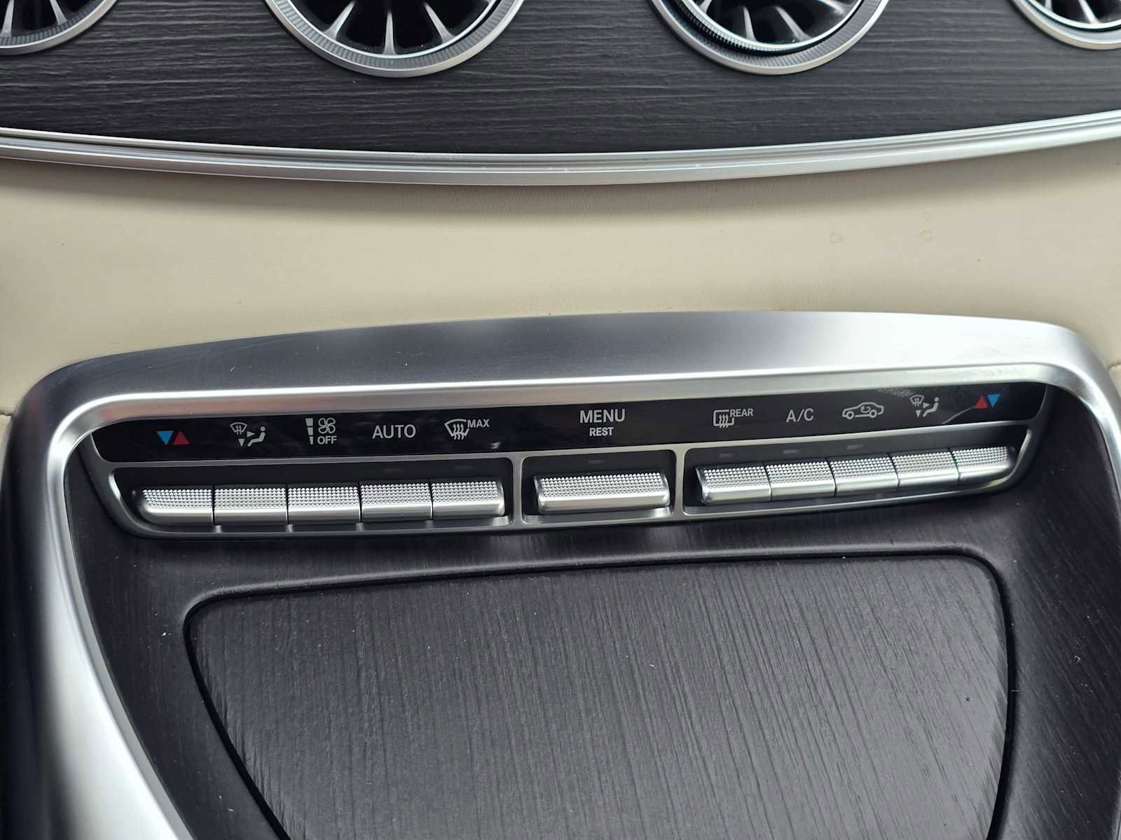 Used 2024 Mercedes-Benz AMG GT 43 image 28