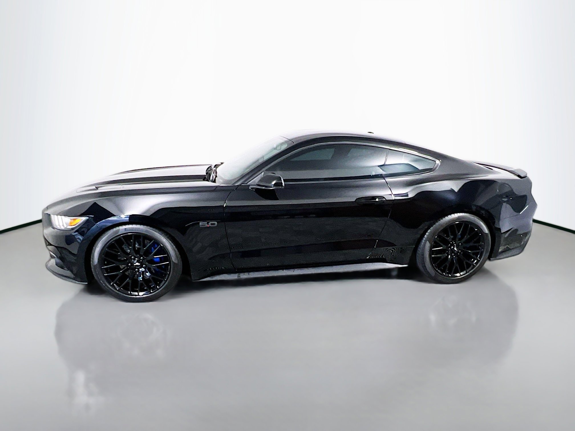 Used 2015 Ford Mustang GT Premium w/ Equipment Group 401A RWD image 9