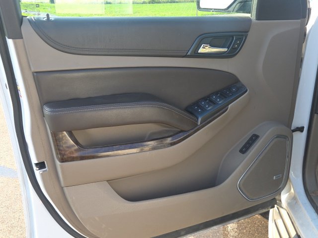 Used 2015 Chevrolet Tahoe LT w/ Luxury Package AWD/4WD image 26