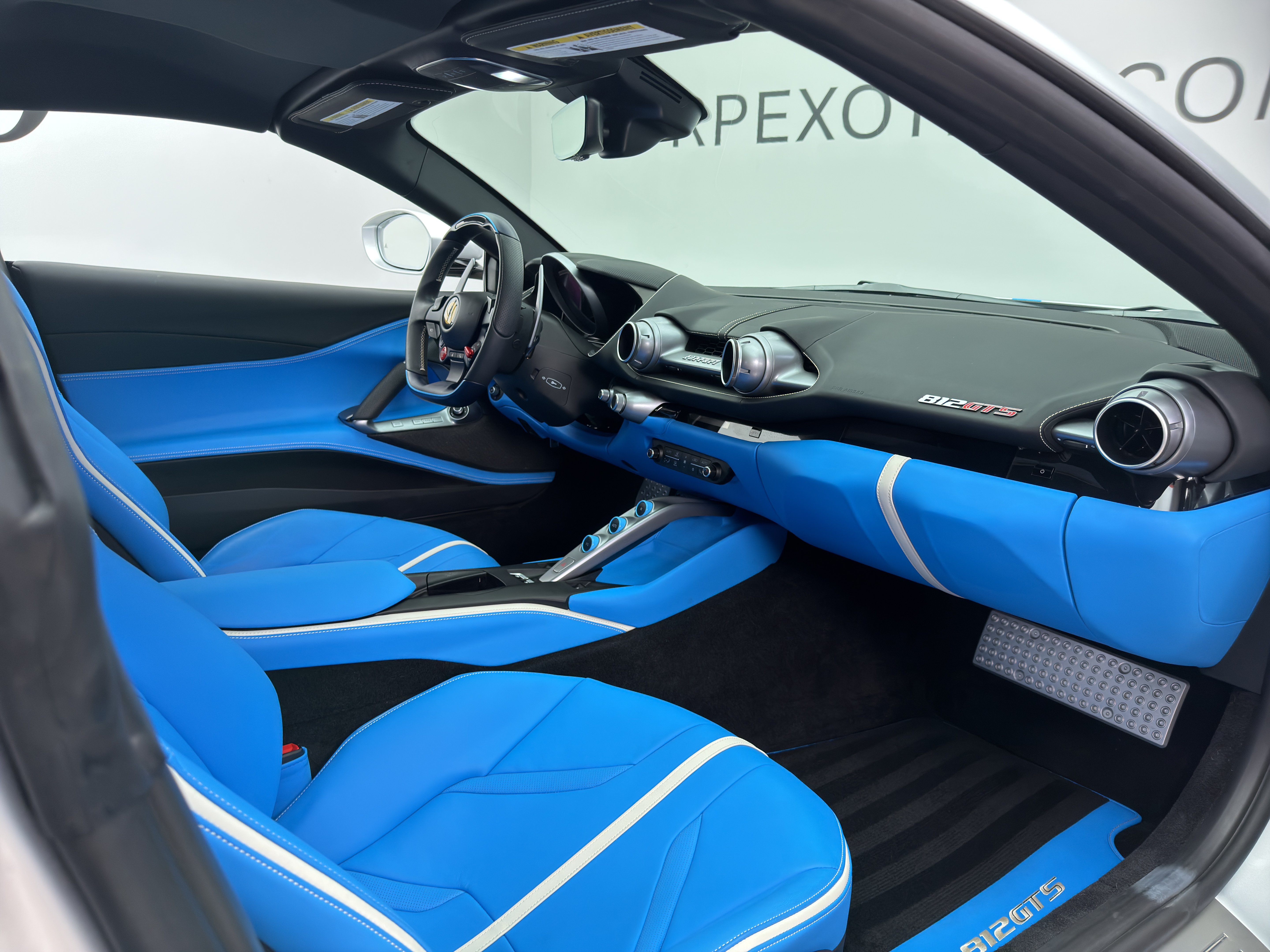 Used 2023 Ferrari 812 GTS RWD image 26