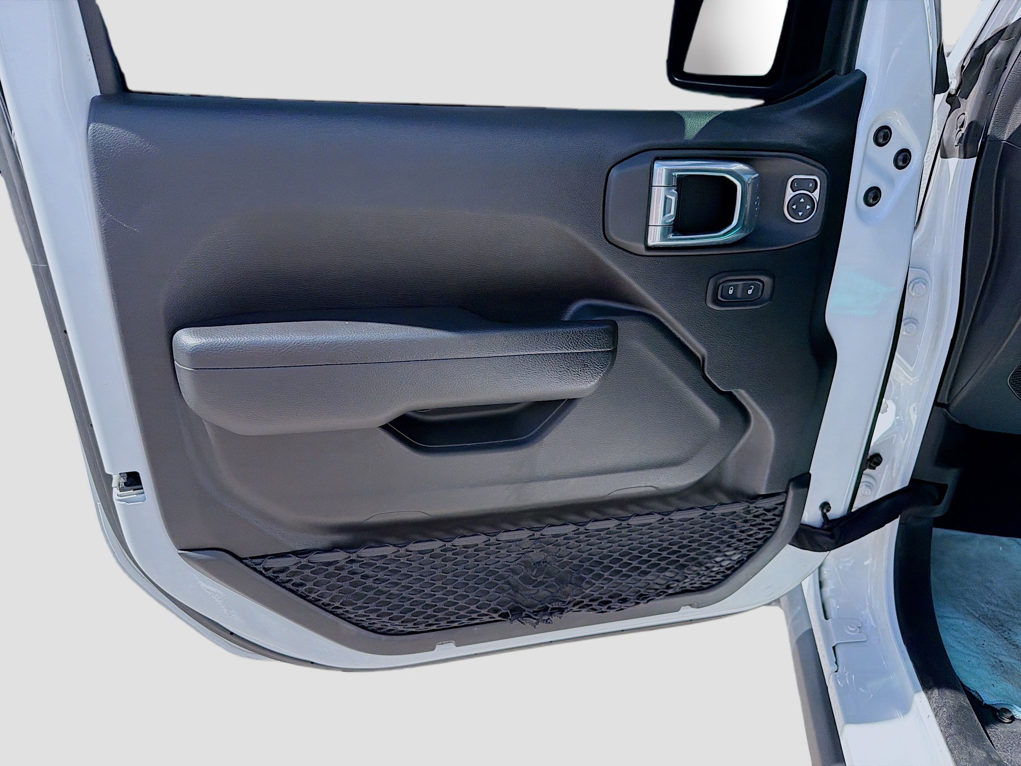 Used 2022 Jeep Wrangler Unlimited Rubicon 4xe w/ Cold Weather Group image 20